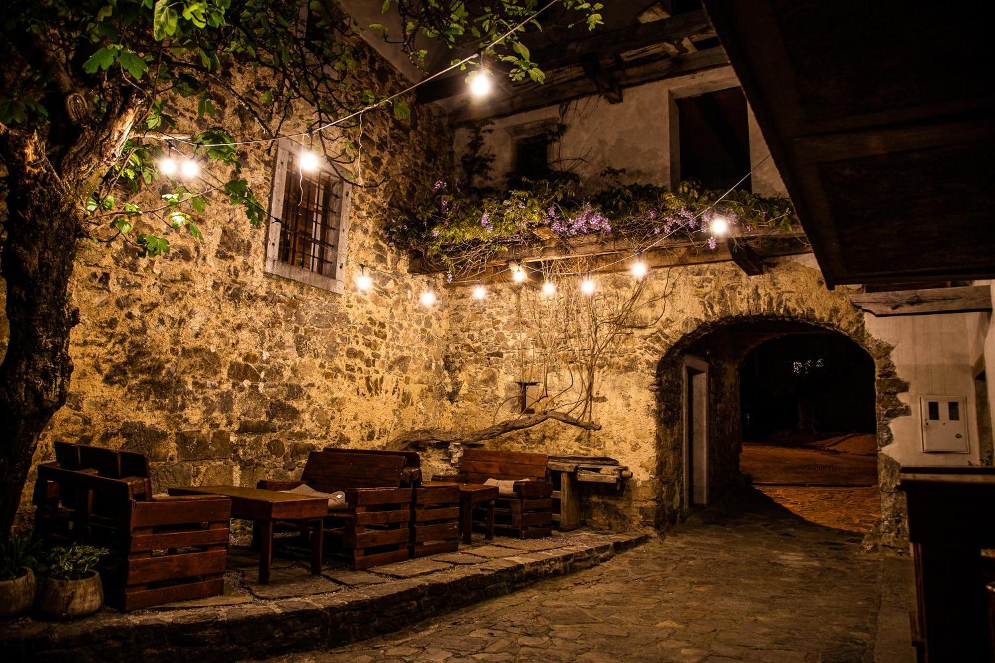 Boutique Rooms & Winery Zorz Vipava Eksteriør billede