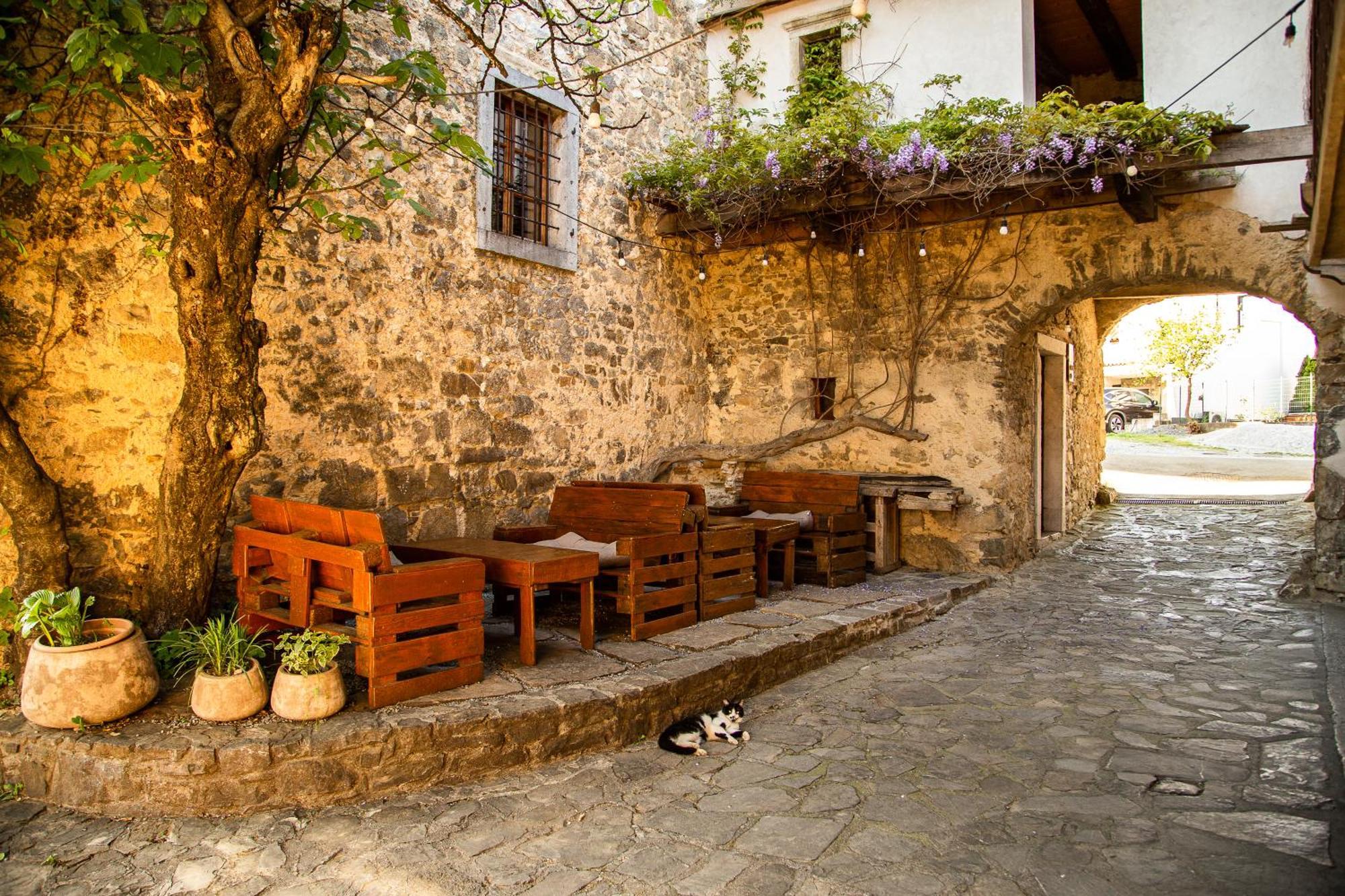 Boutique Rooms & Winery Zorz Vipava Eksteriør billede
